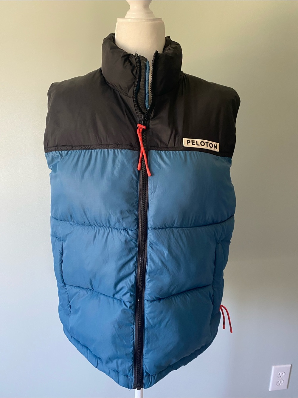 Peloton Black and Teal Puffer Vest
